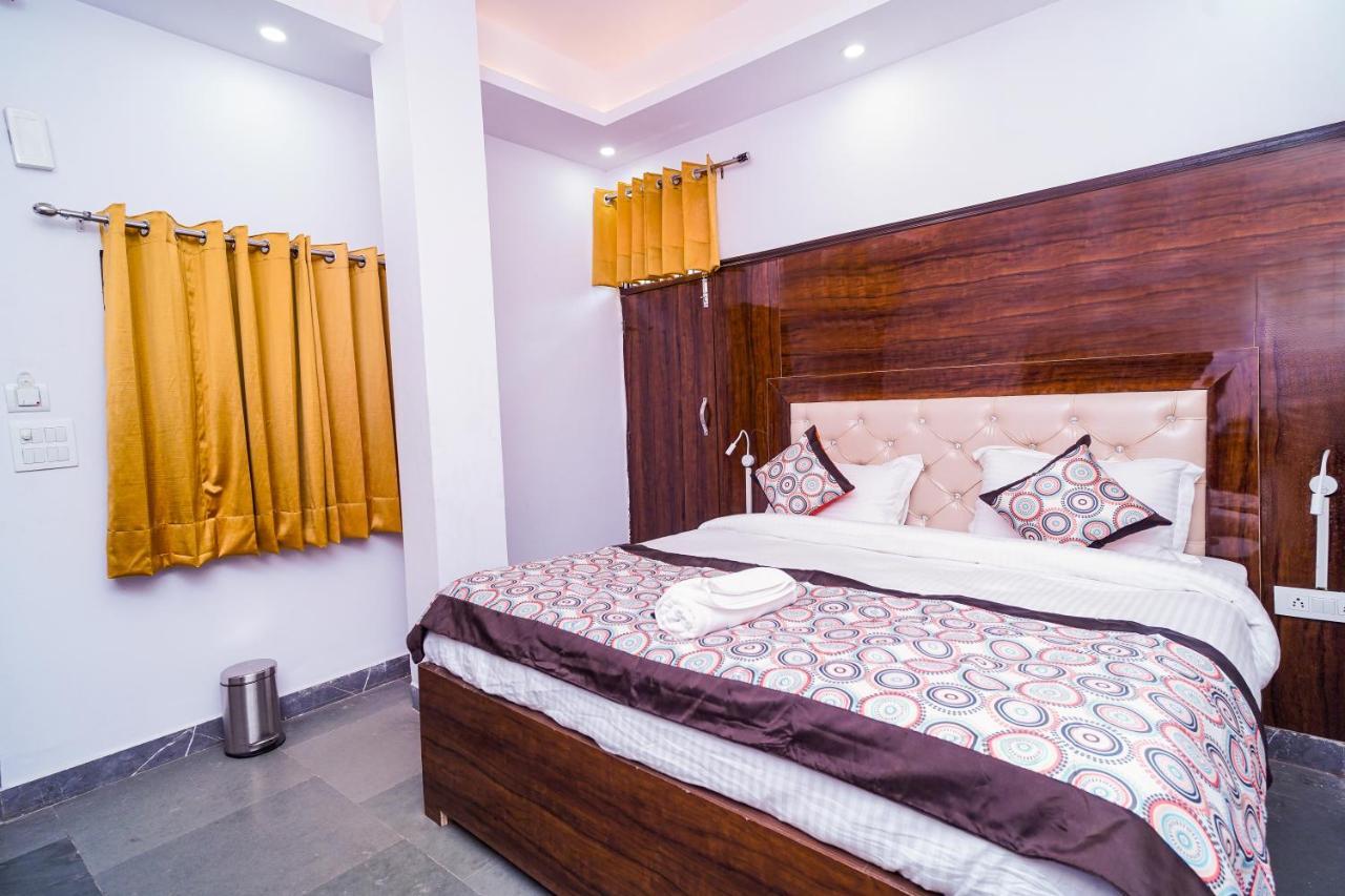 Golden Residency Hotel นิวเดลี ภายนอก รูปภาพ