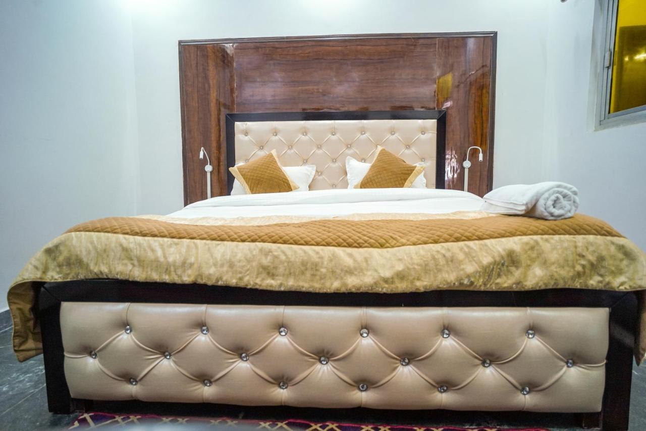 Golden Residency Hotel นิวเดลี ภายนอก รูปภาพ