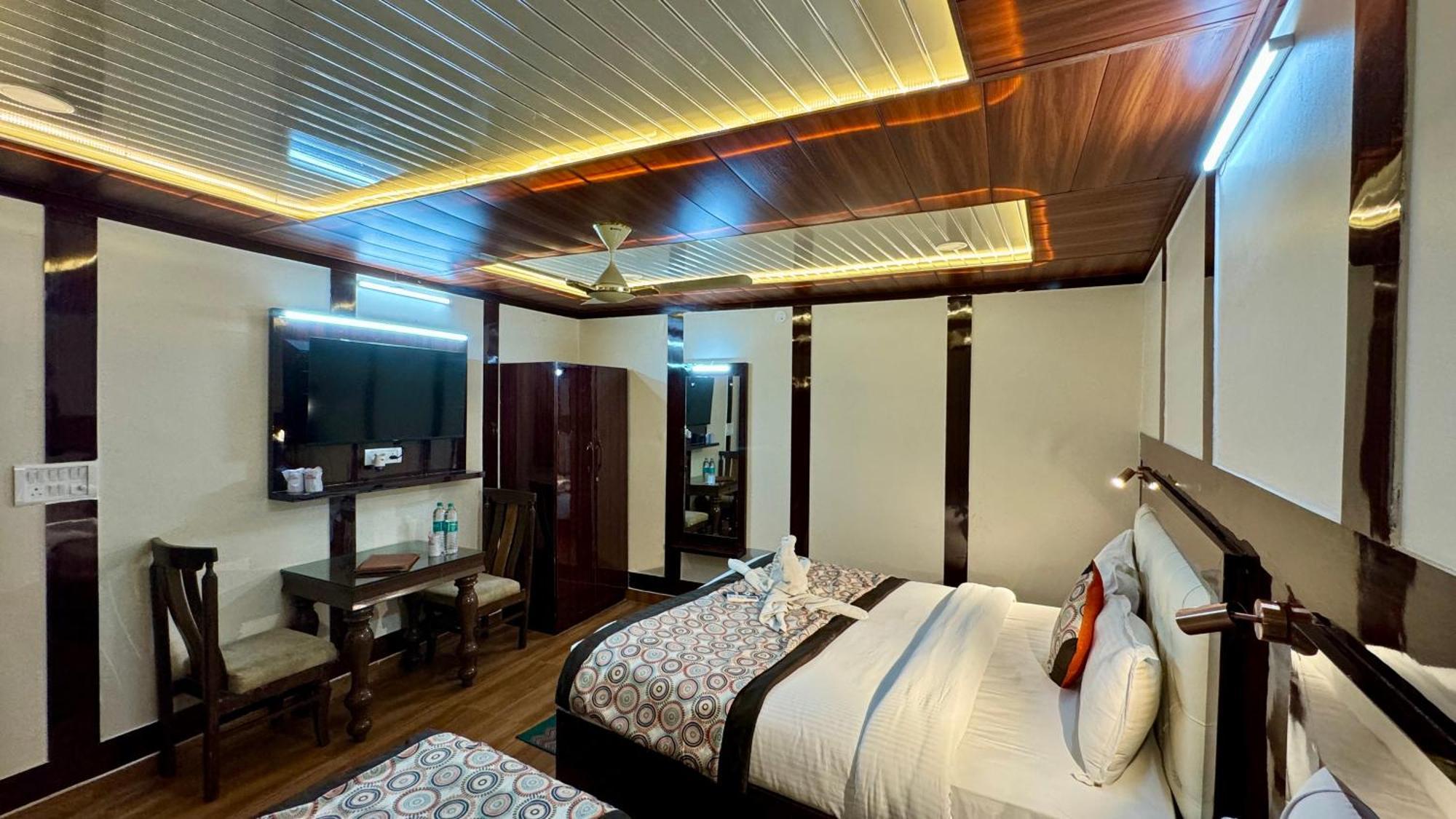Golden Residency Hotel นิวเดลี ภายนอก รูปภาพ
