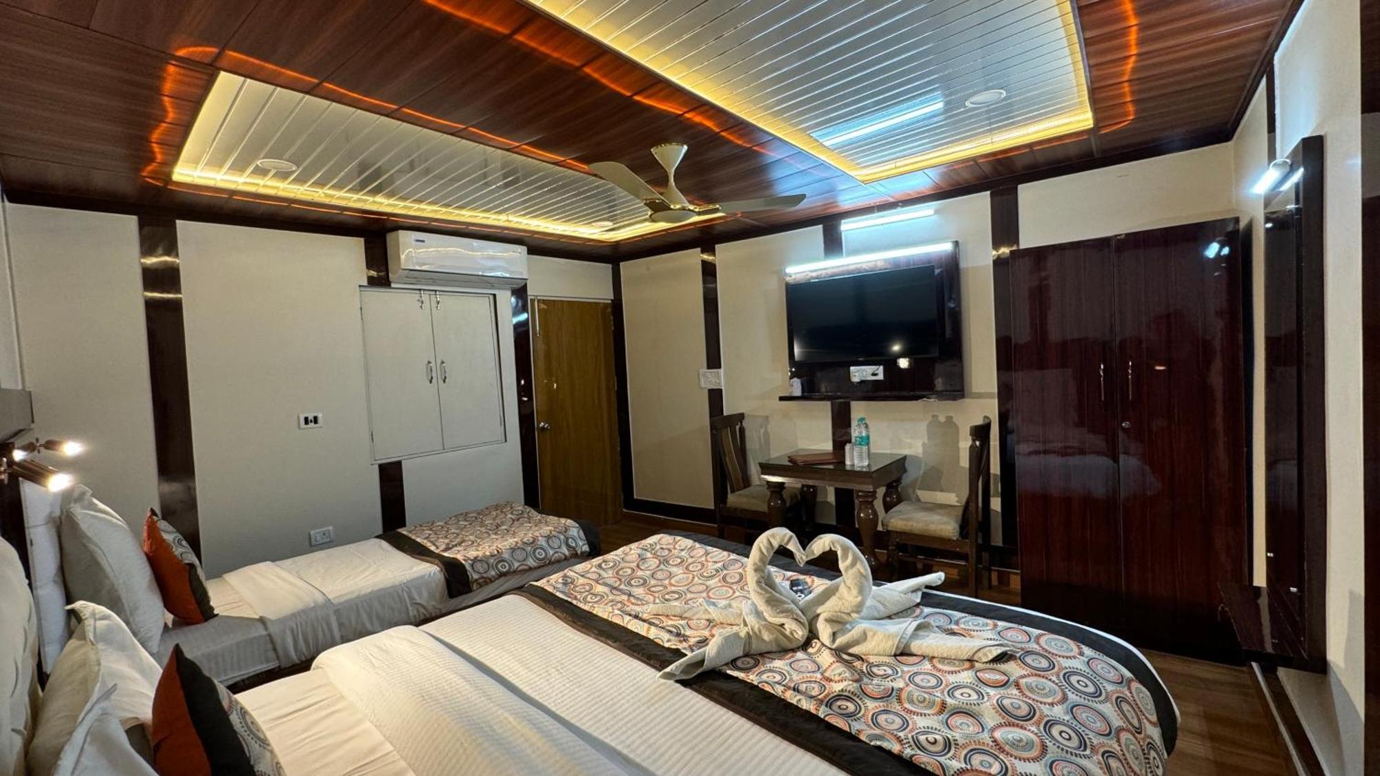 Golden Residency Hotel นิวเดลี ภายนอก รูปภาพ